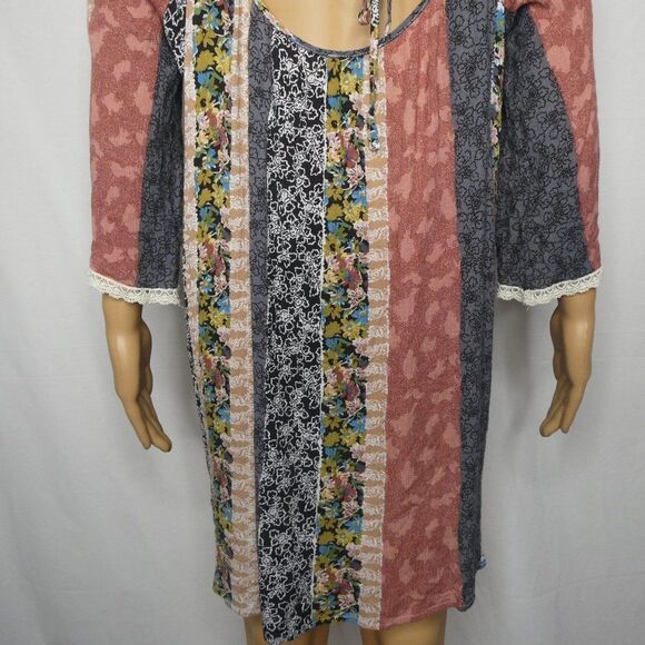 Kori Floral Patchwork Cold Shoulder Mini Dress Med - Picture 8 of 8